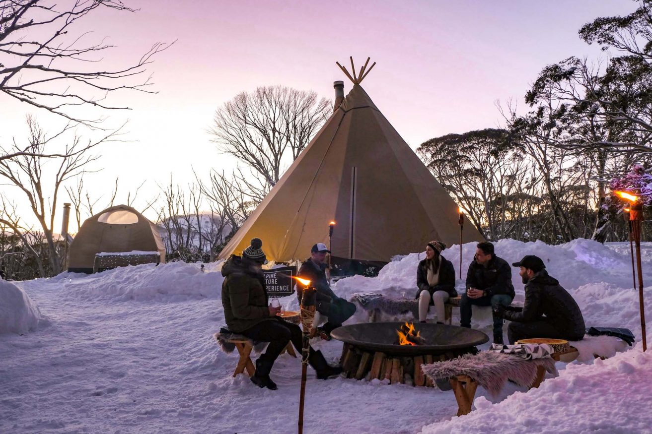 Backpacking Australia @exploreshaw winter in Australia - teepee