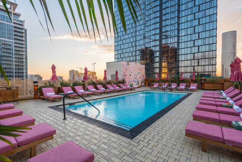 backpacking usa - Freehand Los Angeles